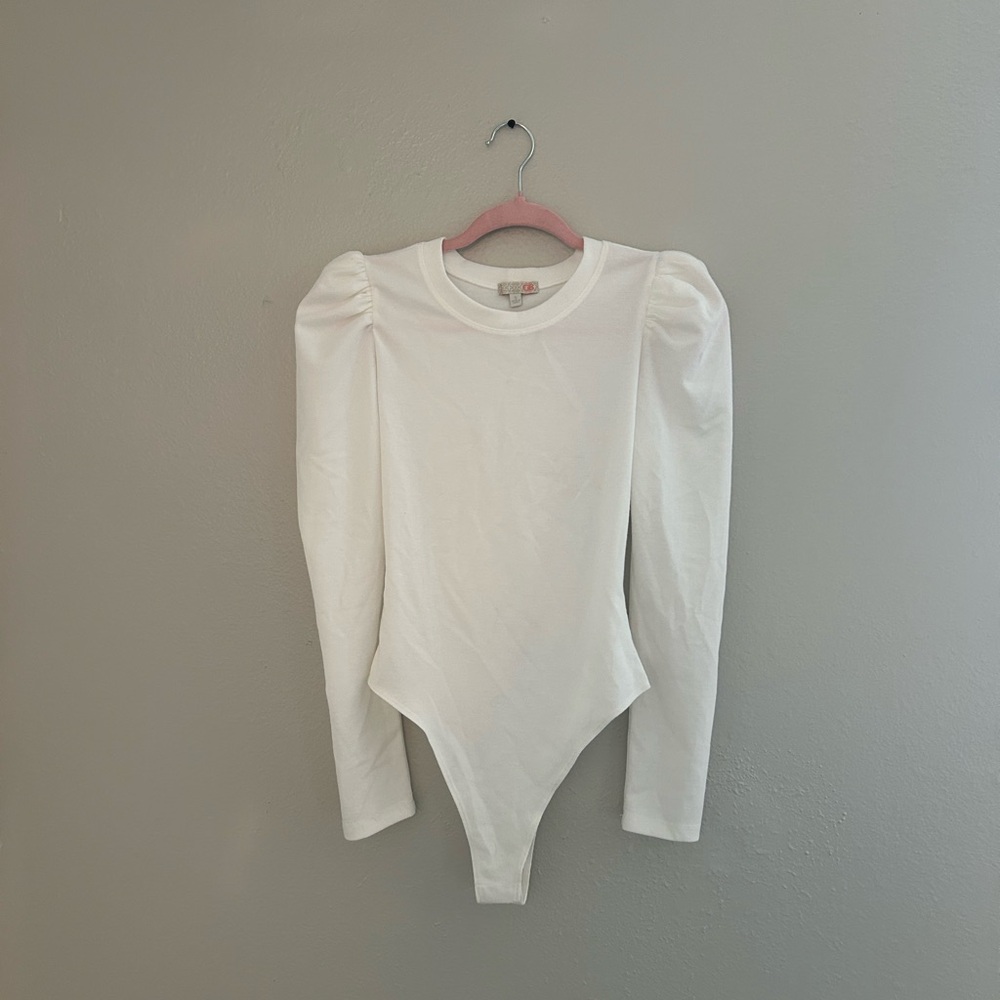 NEVER WORN. Gianni Bini White Long Sleeve Bodysuit with Puff Sleeves